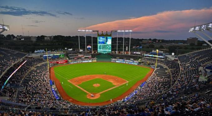 Spring Training: Kansas City Royals vs. Los Angeles Dodgers at Dodger Stadium