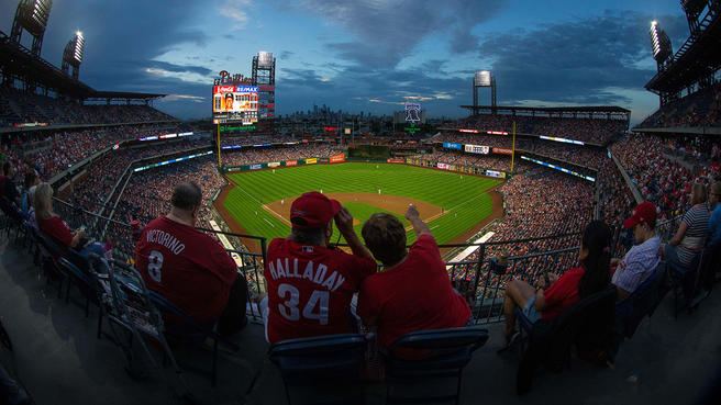 Philadelphia Phillies vs. Los Angeles Dodgers at Dodger Stadium